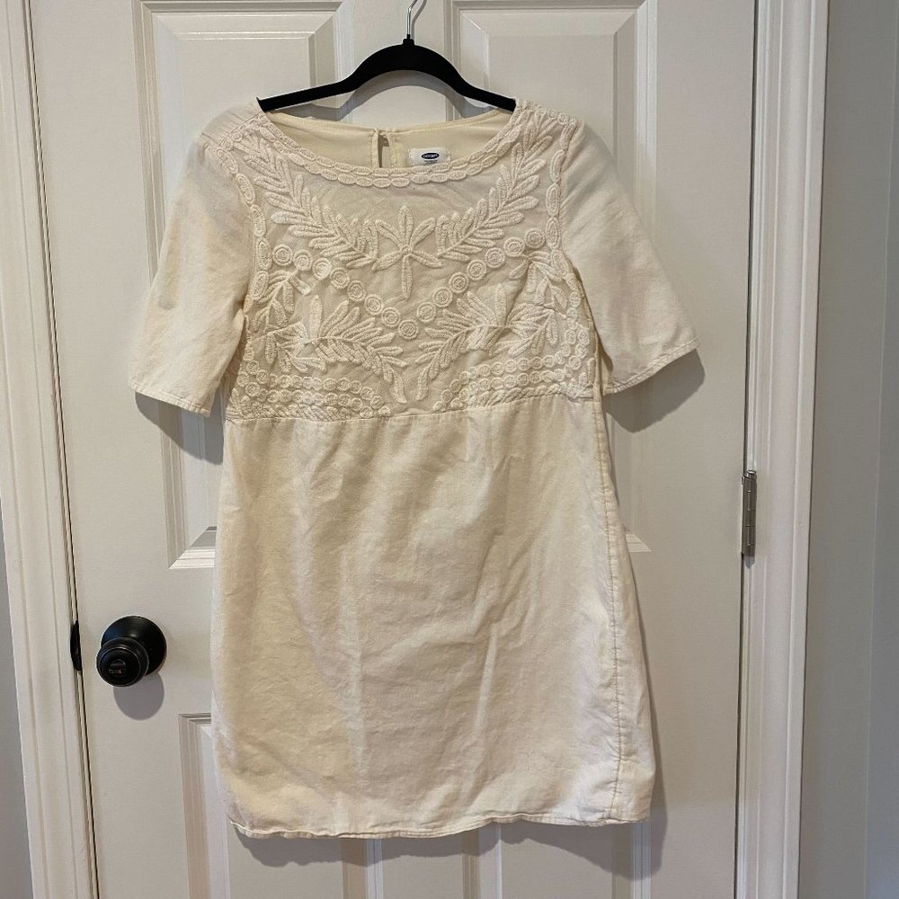 Old Navy Ivory Embroidered Dress - Size Small